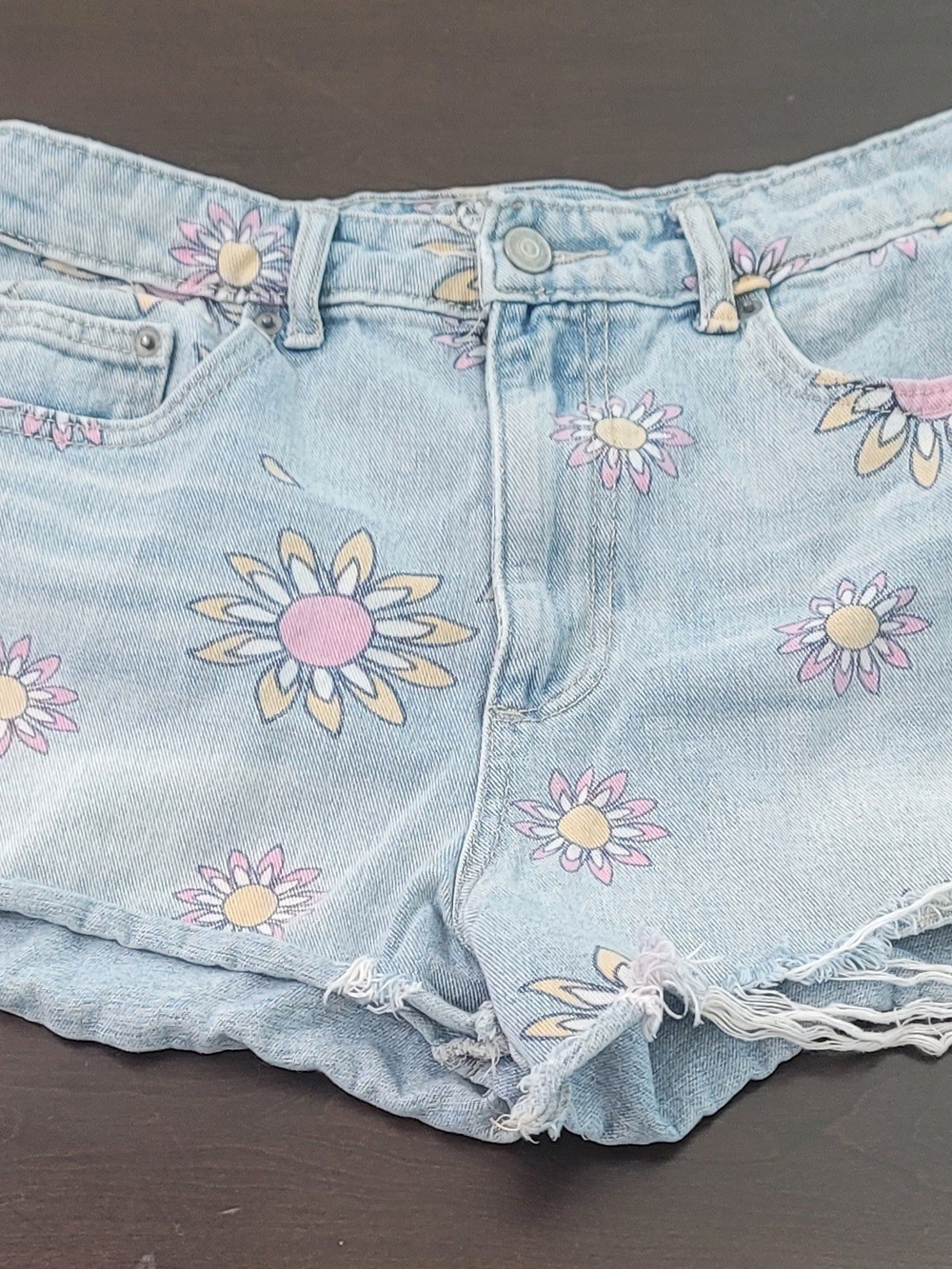 No Boundaries Light Blue Daisy Print Jean Shorts